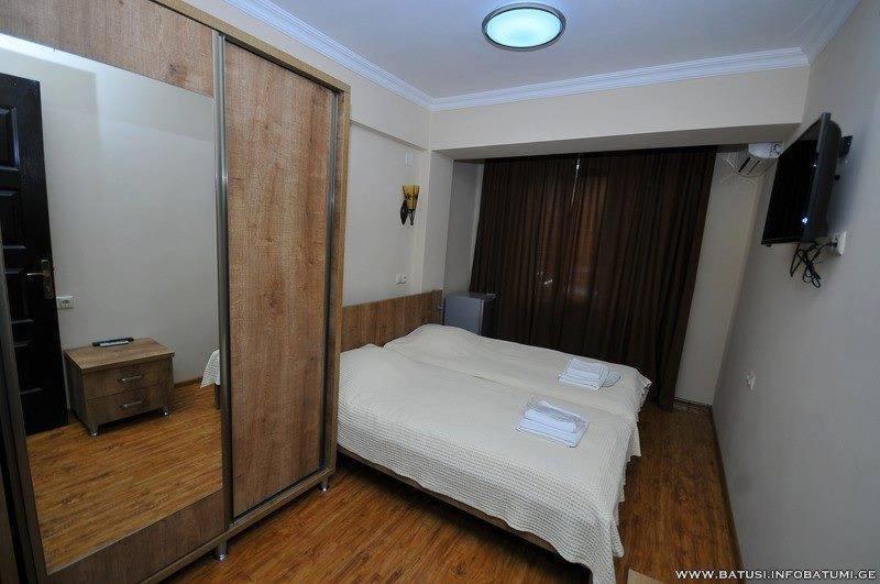 Batusihotel バトゥーミ エクステリア 写真